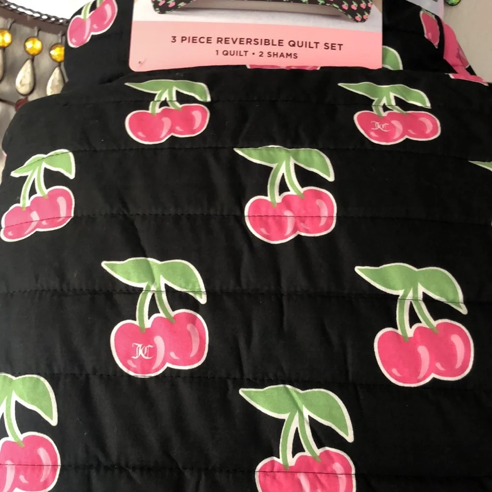 🍒 NWT Juicy Couture Cherry Full/Queen 3 Piece Reversible Quilt Set